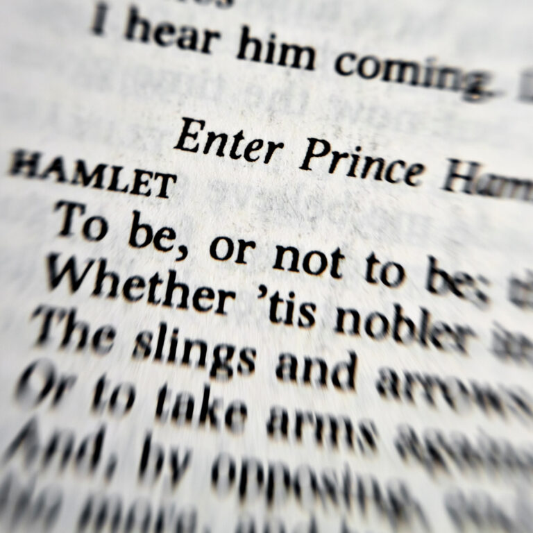 The Heartbeat of Shakespeare’s Language: Understanding Iambic Pentameter with Nia Lynn